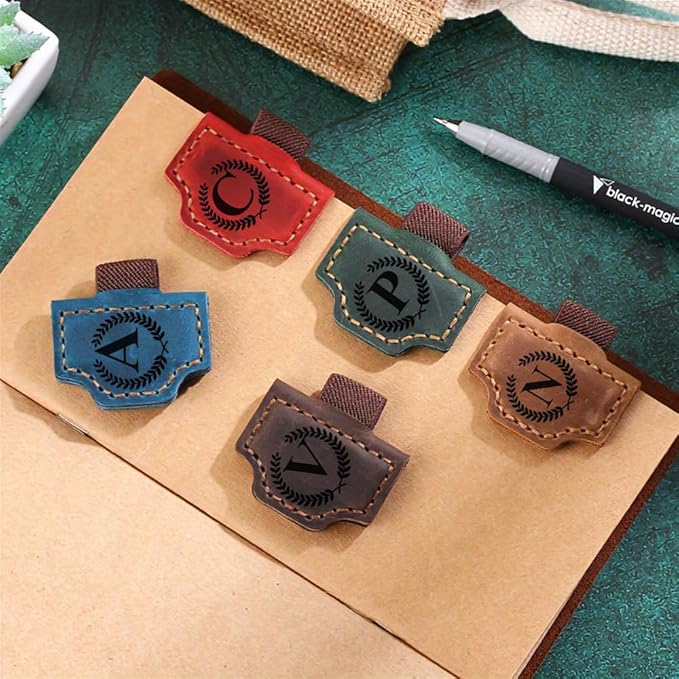 Custom Bookmark with Pen Holder with 26 Letters Personalized Magnetic Leather Book Mark, Customized Name Book Marker Clip with Initial for Men Women, Gifts for Book Lovers, Readers, (Green, K)